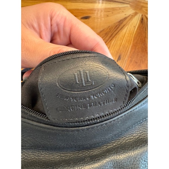 ILI New York Toronto Leather Crossbody Bag Small Black Purse Travel - Picture 4 of 4